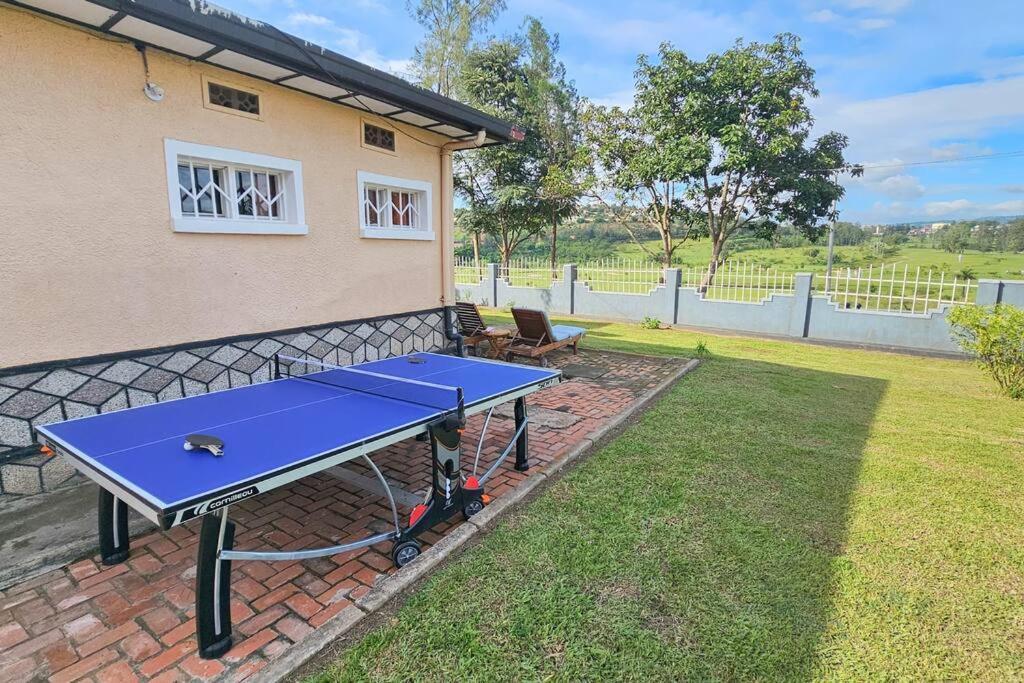 Complete 4-Bedroom House Facing Kigali Golf Course エクステリア 写真